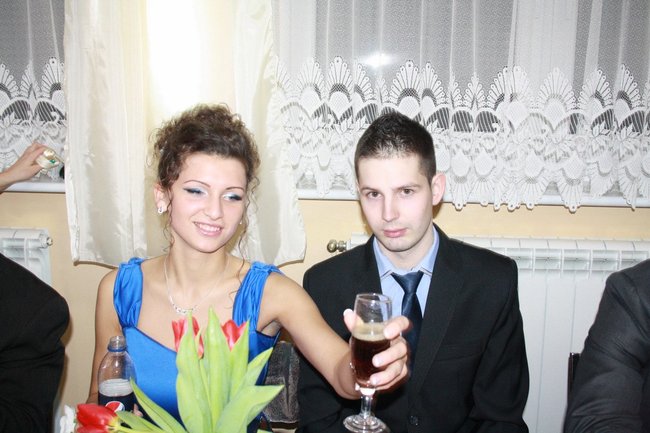 Studniówka w  szampańskich nastrojach - fotorelacja