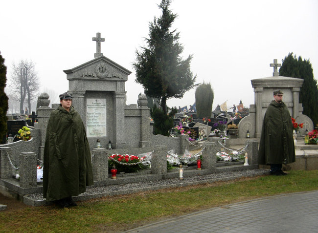 Naszym obowiązkiem jest pamiętać - zdjęcia