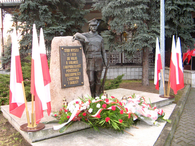 W hołdzie bohaterom - zdjęcia