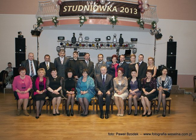 Studniówkowych wspomnień czar - zdjęcia
