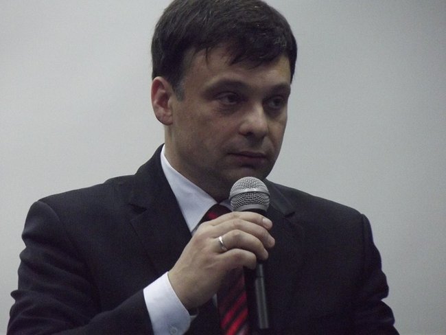 Debatowali o szansach i zagrożeniach