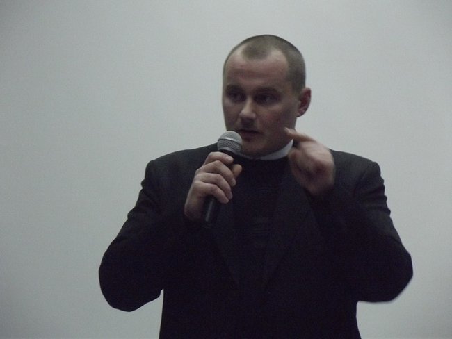 Debatowali o szansach i zagrożeniach