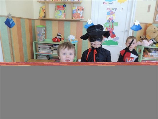 Kreatywne zabawy przedszkolaków - zdjęcia