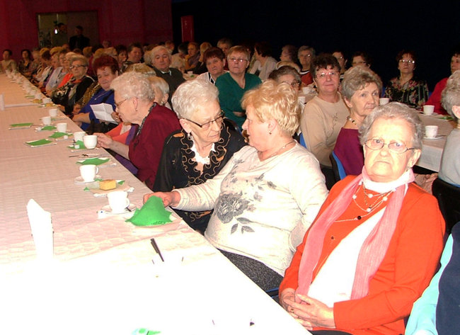 Dzień Kobiet gostyńskich seniorów
