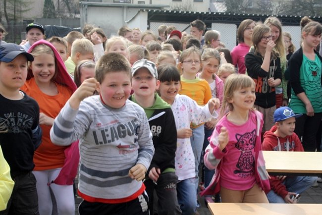 Młodzi przeciwko nałogom - zdjęcia