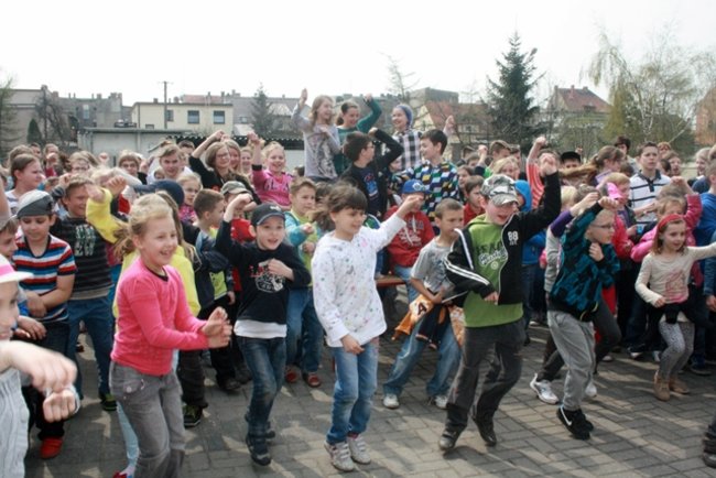 Młodzi przeciwko nałogom - zdjęcia