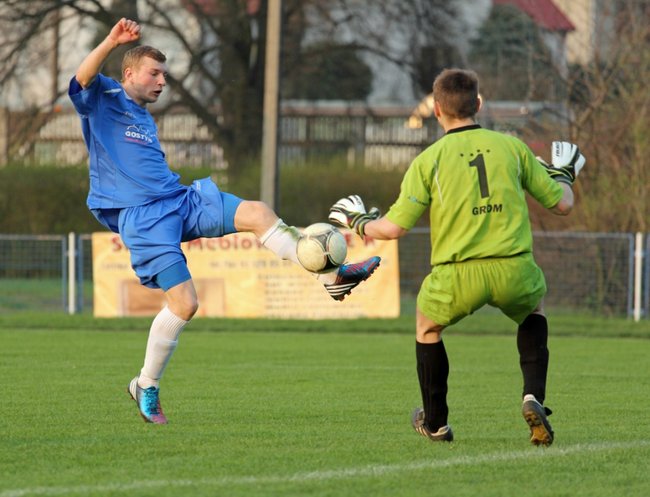 Kania rozgromiła Grom - zdjęcia