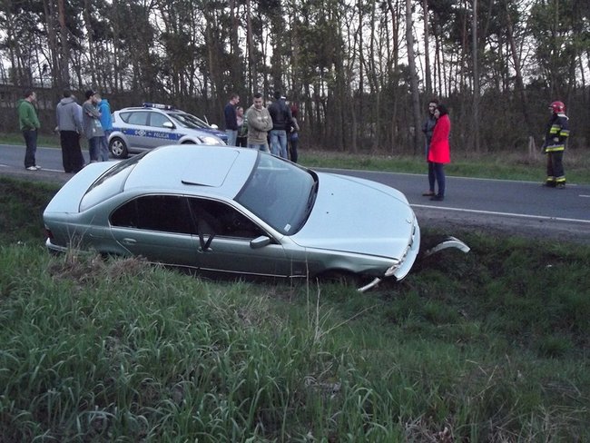 Uderzony podczas wyprzedzania  - zdjęcia
