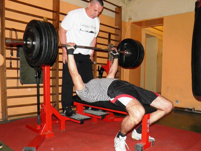 Prawie dwieście kilo na klatę - zdjęcia