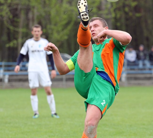 Lider na kolanach!  - zdjęcia