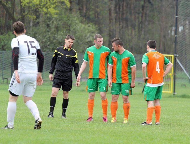 Lider na kolanach!  - zdjęcia