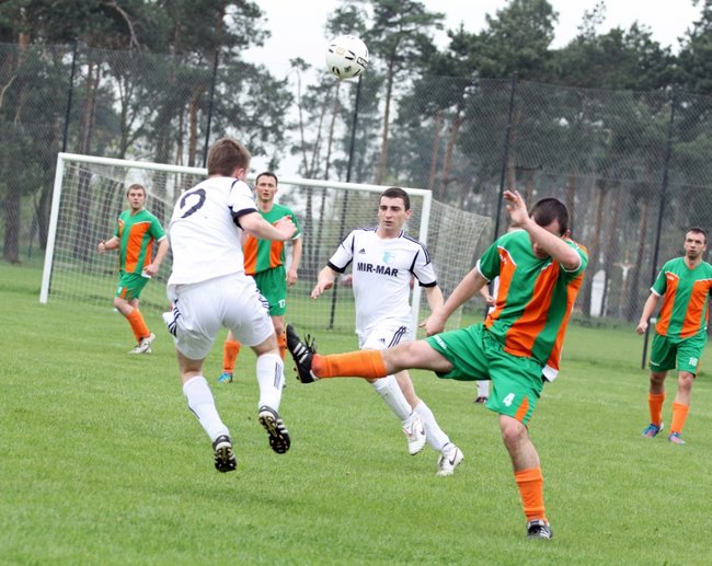 Lider na kolanach!  - zdjęcia