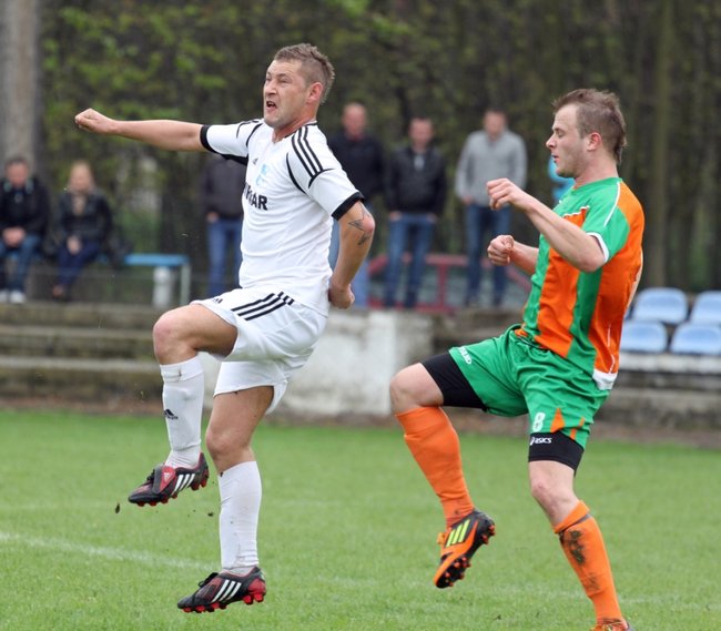 Lider na kolanach!  - zdjęcia