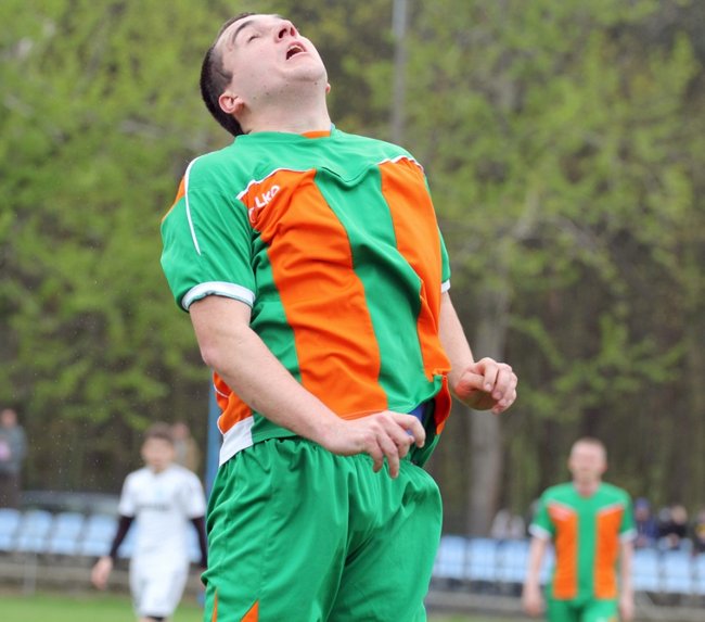 Lider na kolanach!  - zdjęcia