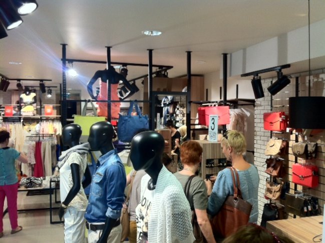 Tłumy w Top Secret - zdjęcia