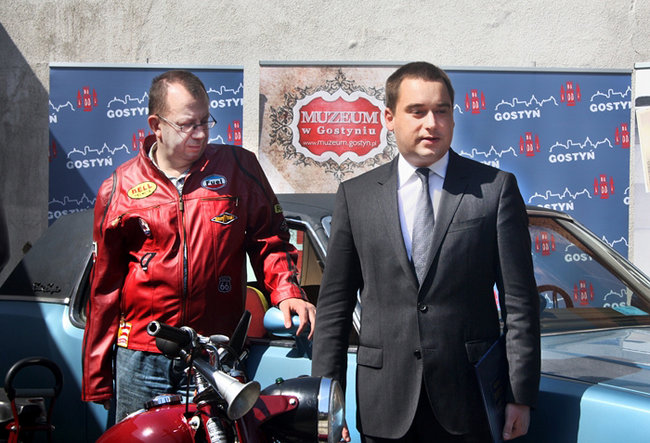 Przygotowani do nocnej jazdy - zdjęcia