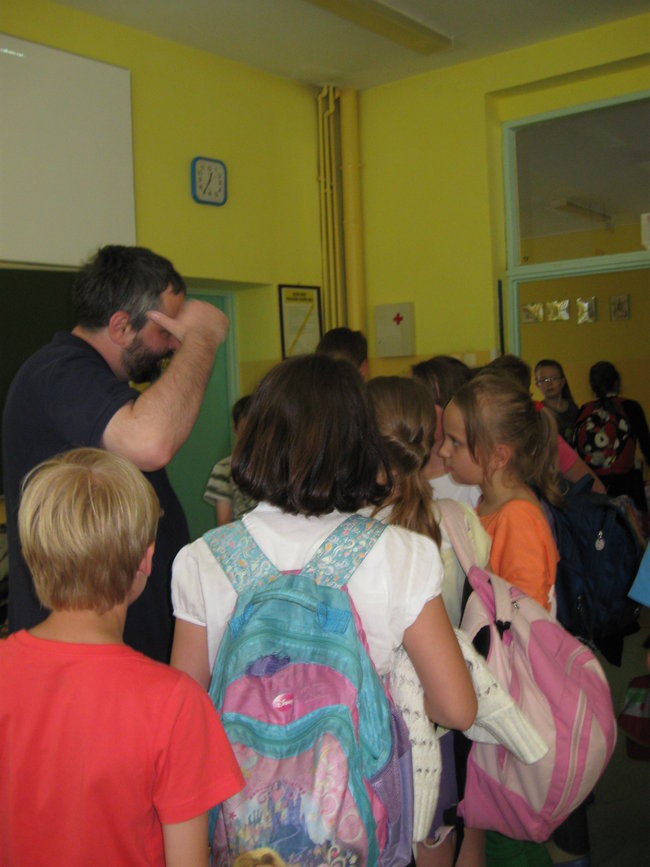 Z toporem do uczniów - zdjęcia