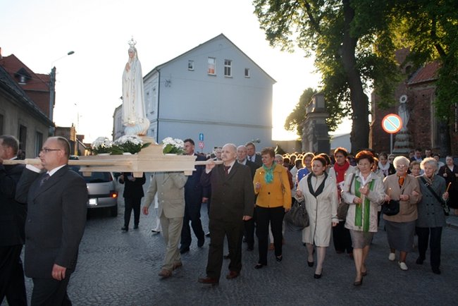 Symbol, który zjednoczył gostynian - zdjęcia