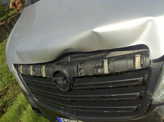 Zderzenie podczas zawracania - zdjęcia