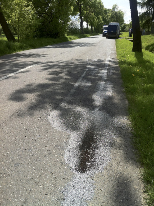 Zderzenie podczas zawracania - zdjęcia