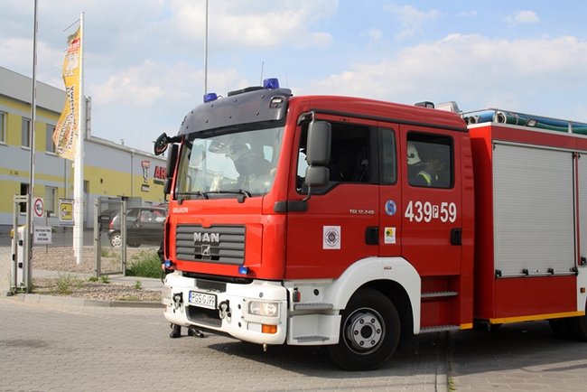 Symulowany pożar w fabryce styropianu - zdjęcia+film