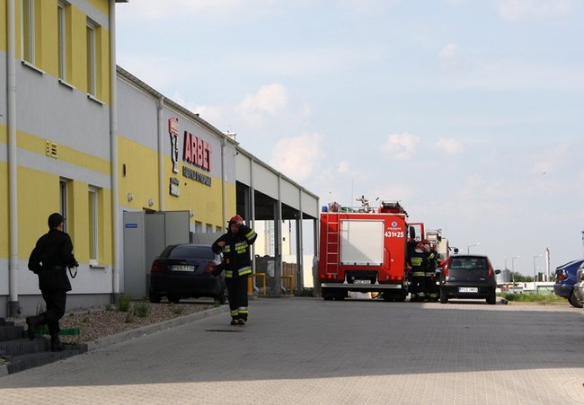 Symulowany pożar w fabryce styropianu - zdjęcia+film