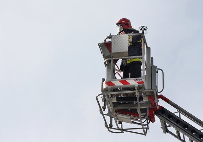 Symulowany pożar w fabryce styropianu - zdjęcia+film