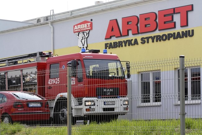 Symulowany pożar w fabryce styropianu - zdjęcia+film