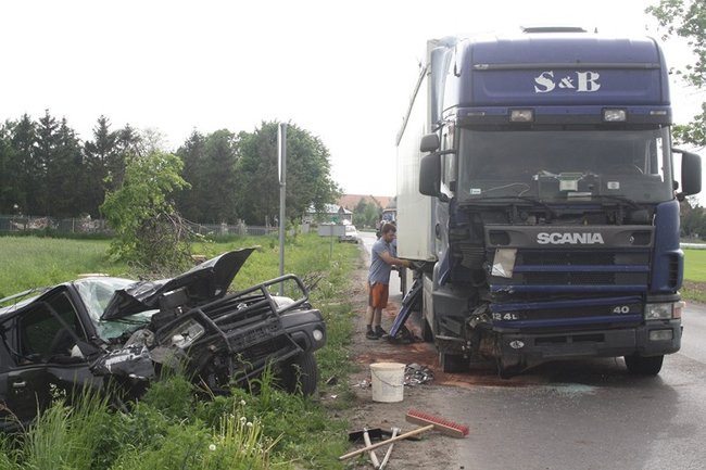 Na czołówkę z tirem - zdjęcia