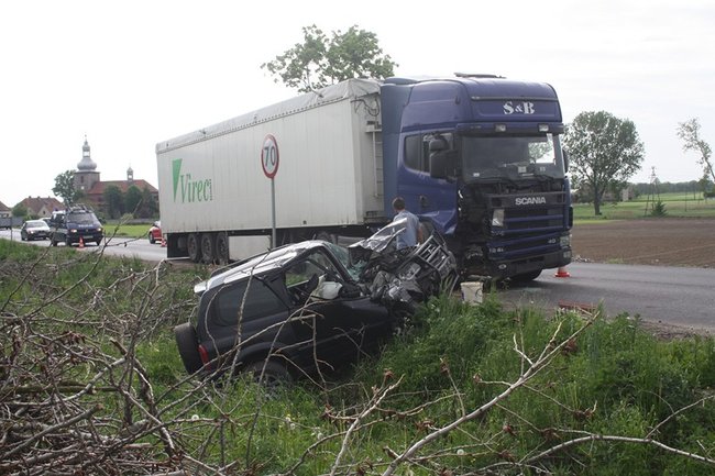 Na czołówkę z tirem - zdjęcia