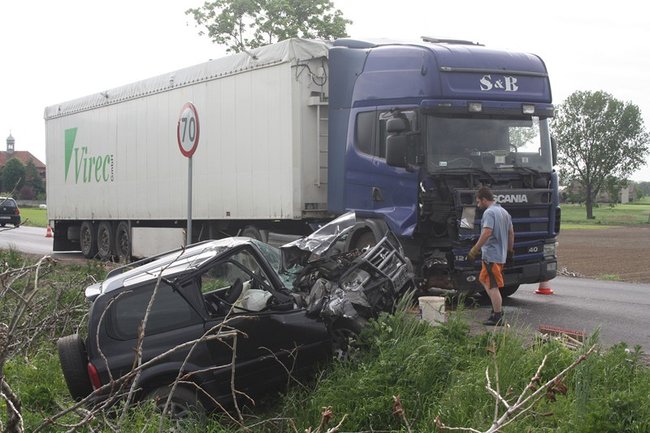 Na czołówkę z tirem - zdjęcia