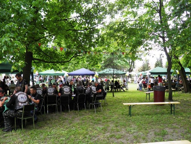 Integracyjna majówka w Chwałkowie - zdjęcia