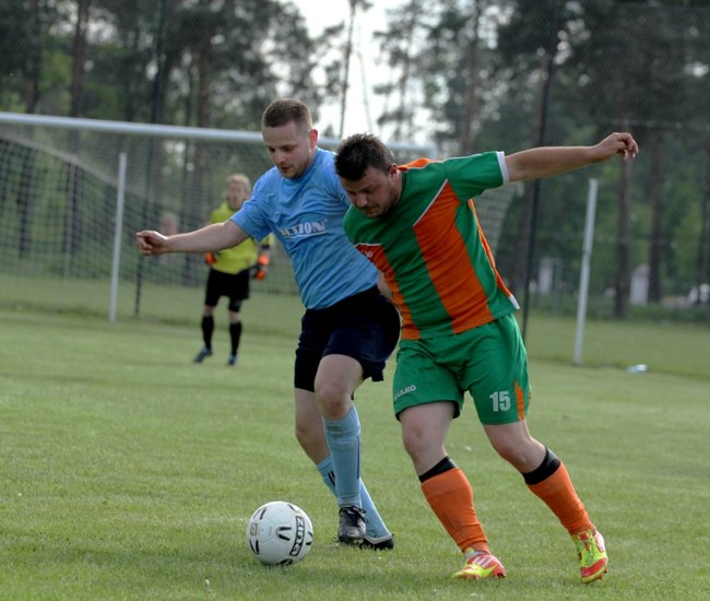 Kapitan wyrzucony z boiska - zdjęcia