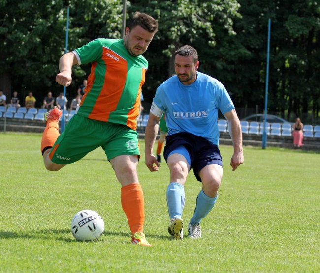 Kapitan wyrzucony z boiska - zdjęcia