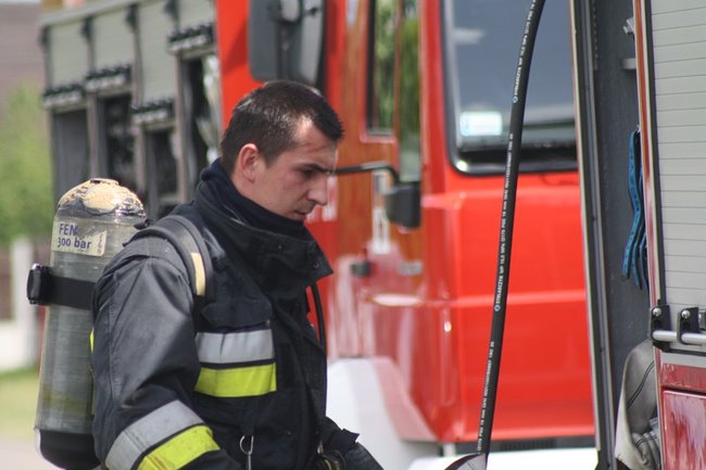 Pożar w Daleszynie - zdjęcia/film