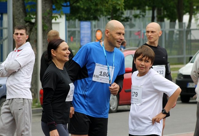 Pobiegli z dala od bomb - zdjęcia