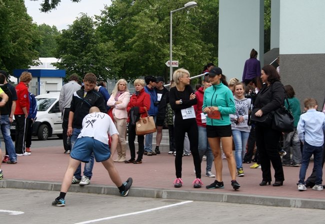 Pobiegli z dala od bomb - zdjęcia