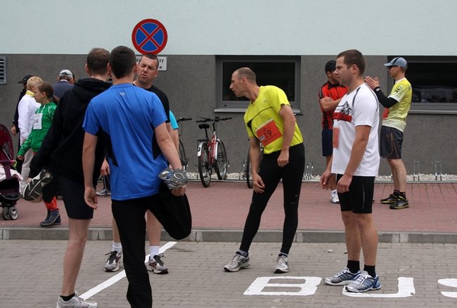 Pobiegli z dala od bomb - zdjęcia