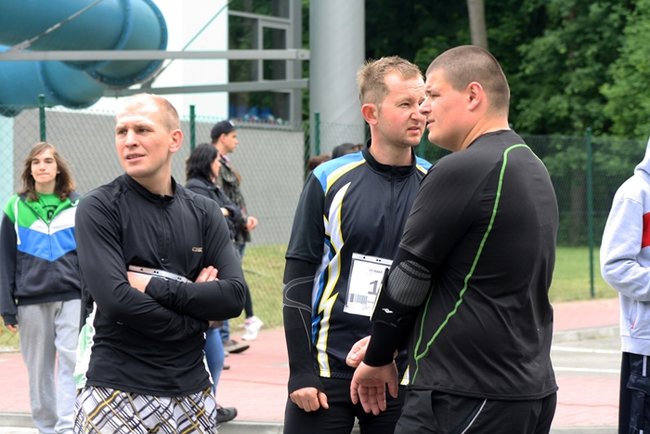 Pobiegli z dala od bomb - zdjęcia