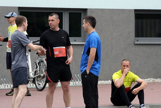 Pobiegli z dala od bomb - zdjęcia