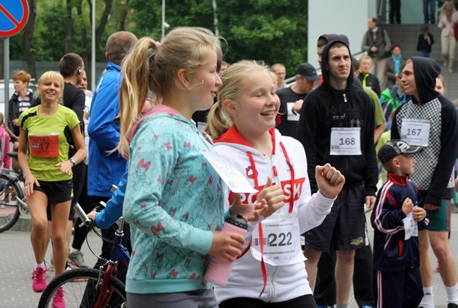 Pobiegli z dala od bomb - zdjęcia