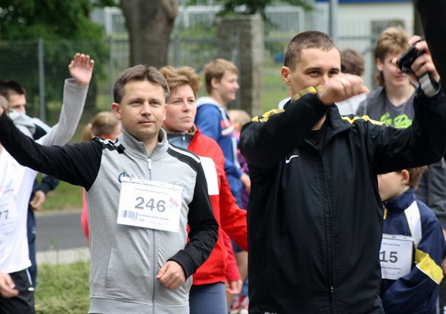 Pobiegli z dala od bomb - zdjęcia