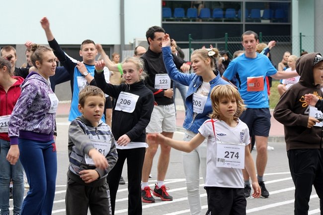 Pobiegli z dala od bomb - zdjęcia