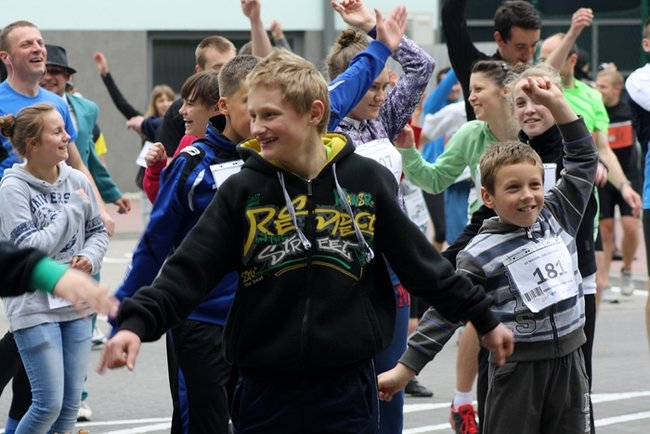 Pobiegli z dala od bomb - zdjęcia