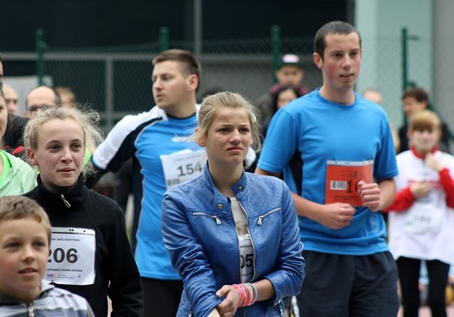 Pobiegli z dala od bomb - zdjęcia