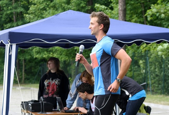 Pobiegli z dala od bomb - zdjęcia