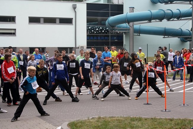 Pobiegli z dala od bomb - zdjęcia