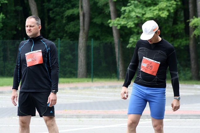 Pobiegli z dala od bomb - zdjęcia