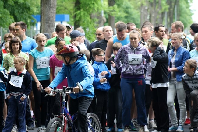 Pobiegli z dala od bomb - zdjęcia