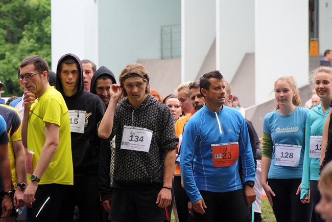 Pobiegli z dala od bomb - zdjęcia